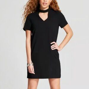 Women’s black dress size small